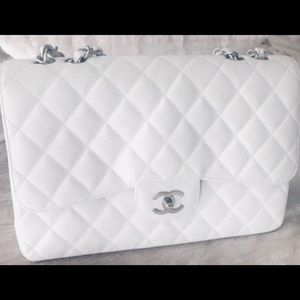 CHANEL Caviar Quilted Flap Bag